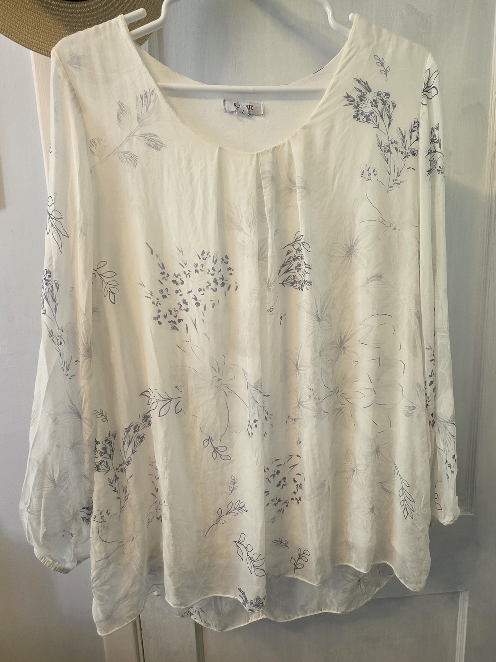 Women's White Silk Floral Long-Sleeve Blouse